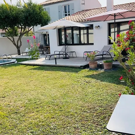 Ferienhaus Charming House With Pool *